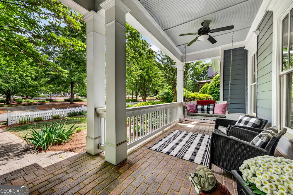 306 Horseshoe BND Statham, GA 30666