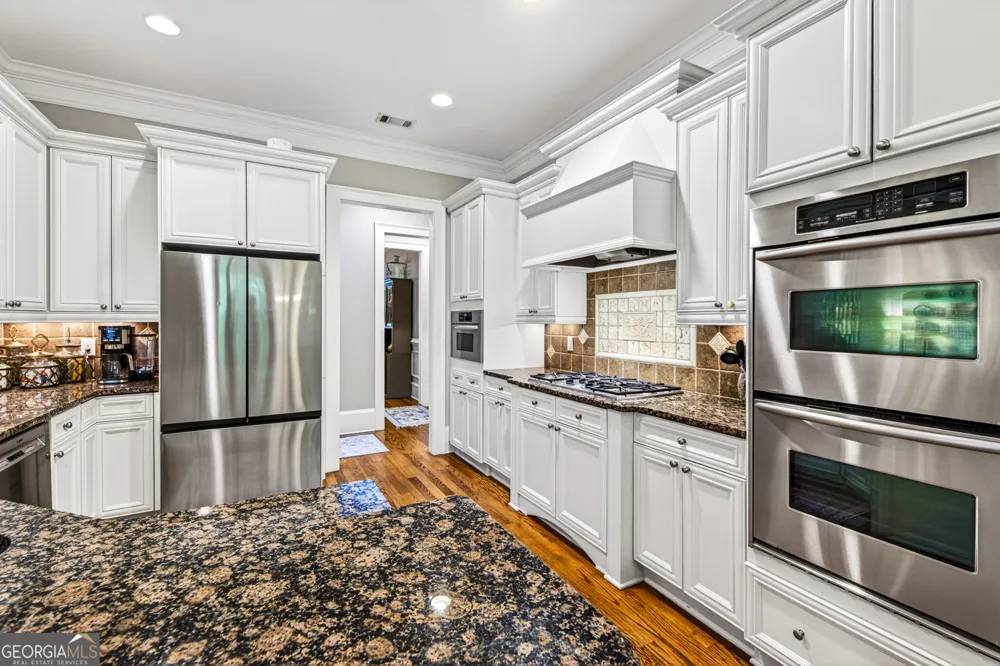 306 Horseshoe BND Statham, GA 30666