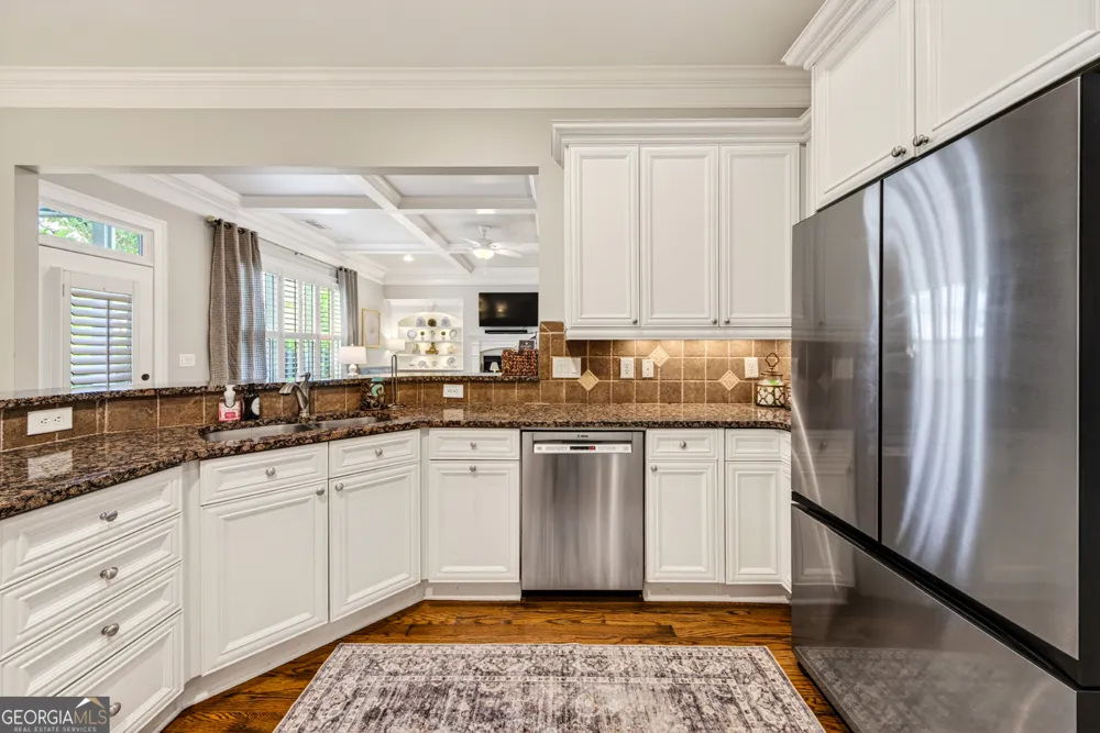 306 Horseshoe BND Statham, GA 30666