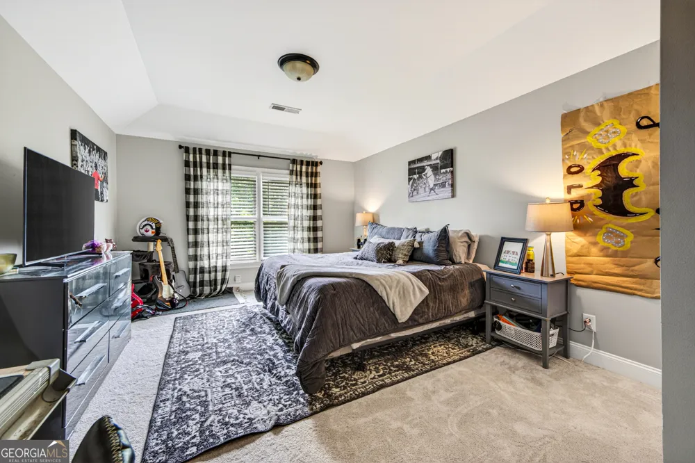 306 Horseshoe BND Statham, GA 30666