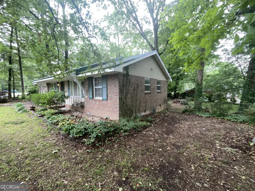 62 Jonathan RD Riverdale, GA 30274