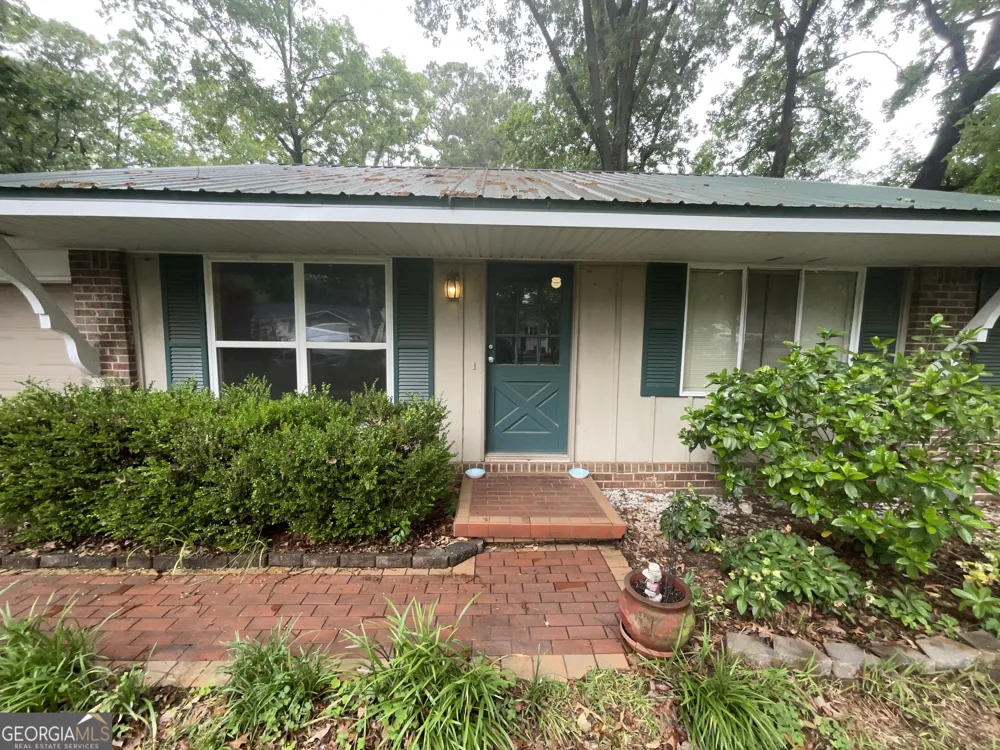 62 Jonathan RD Riverdale, GA 30274