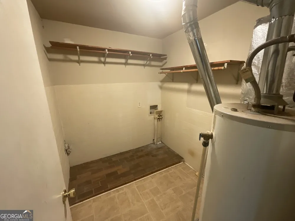 62 Jonathan RD Riverdale, GA 30274