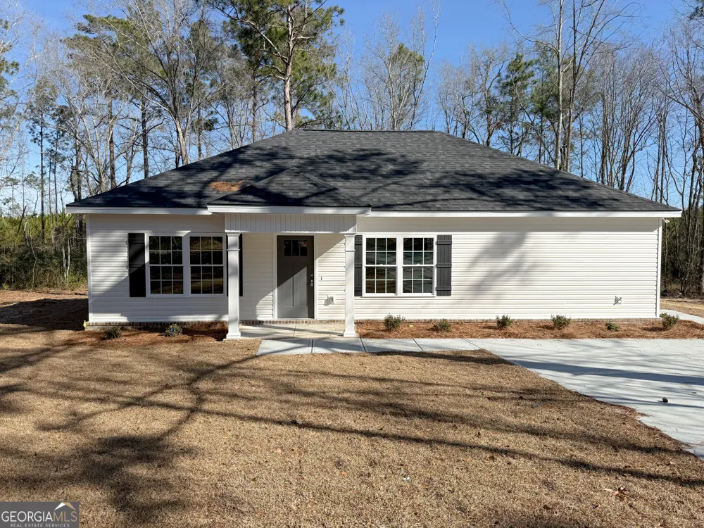 102 Ohoopee ST Reidsville, GA 30453