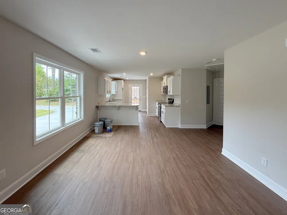 102 Ohoopee ST Reidsville, GA 30453