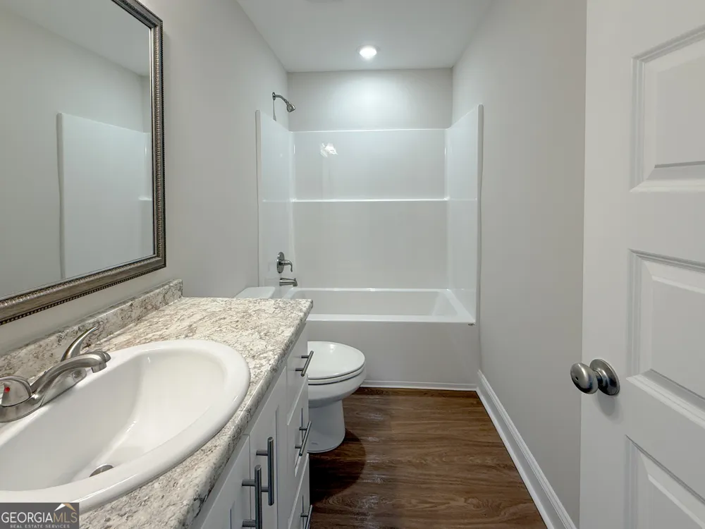 102 Ohoopee ST Reidsville, GA 30453