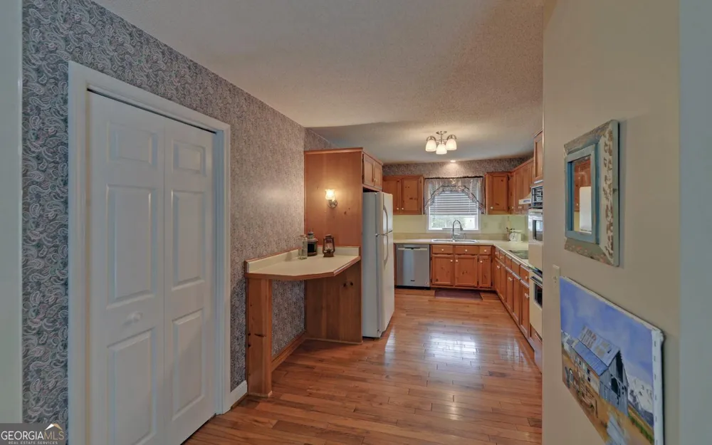 157 Nelle DR Hartwell, GA 30643