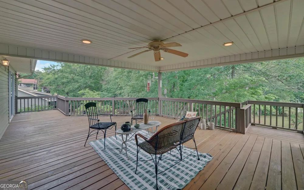 157 Nelle DR Hartwell, GA 30643