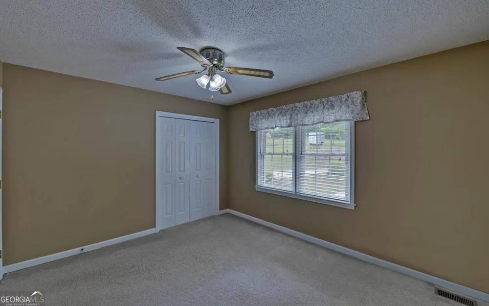 157 Nelle DR Hartwell, GA 30643