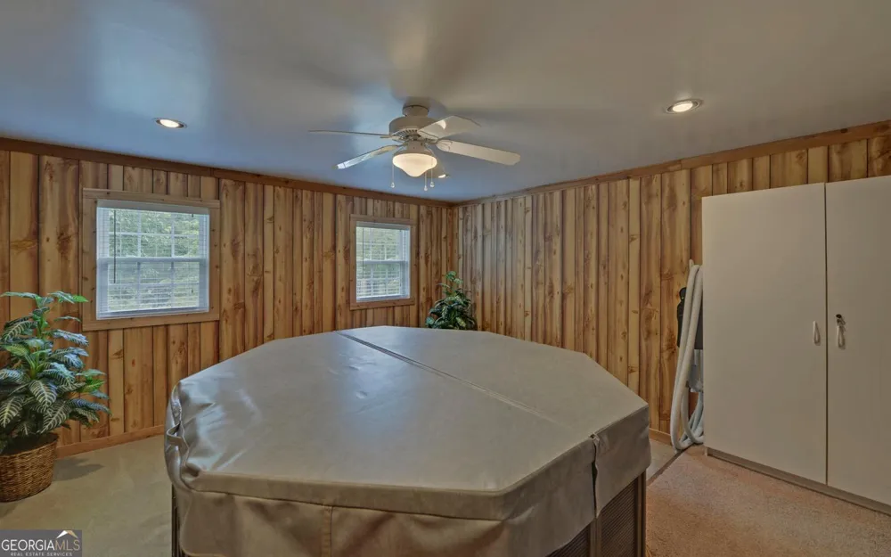 157 Nelle DR Hartwell, GA 30643
