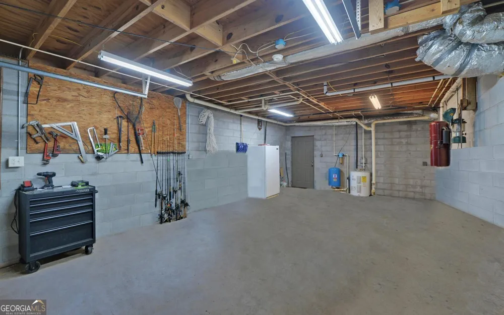157 Nelle DR Hartwell, GA 30643