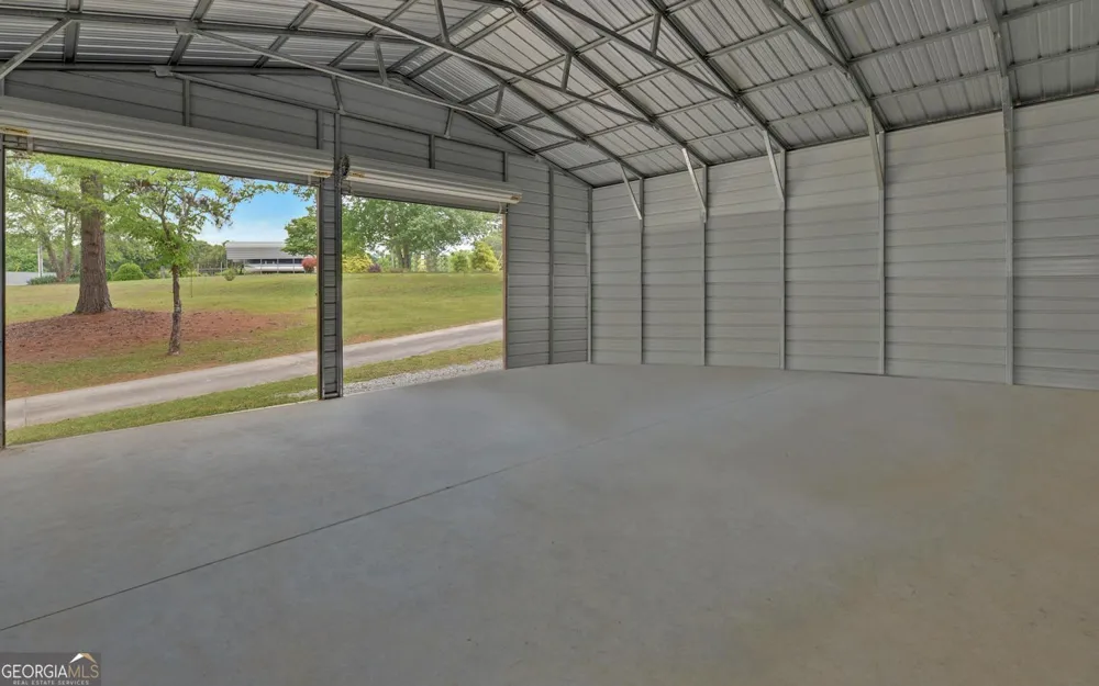 157 Nelle DR Hartwell, GA 30643