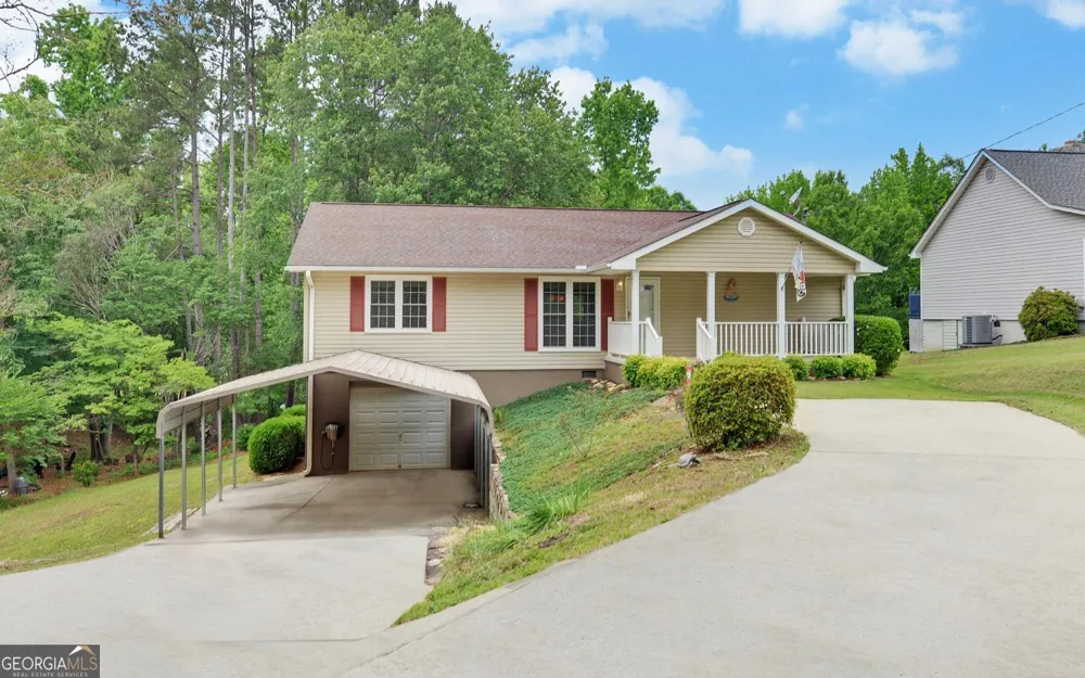 157 Nelle DR Hartwell, GA 30643