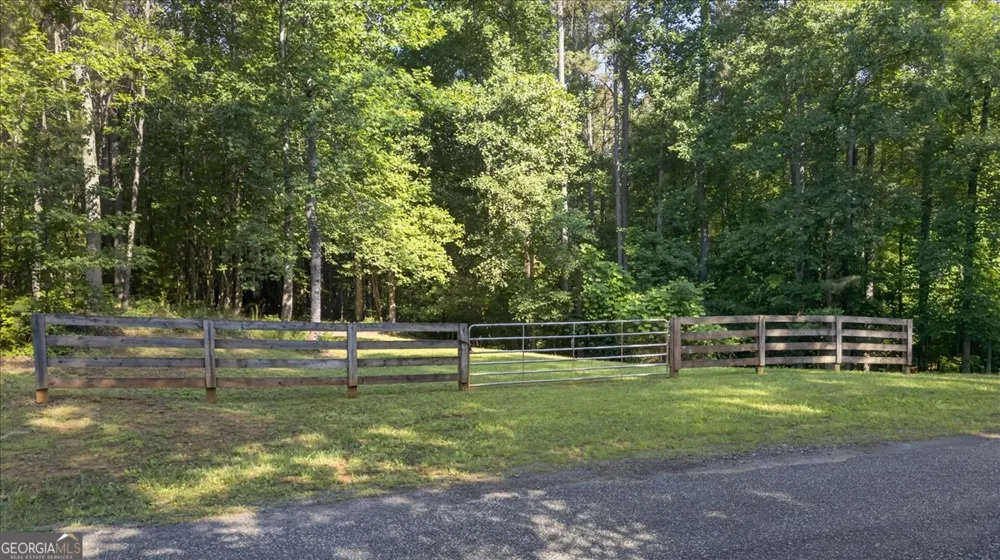 2025 Soap Creek RD Ball Ground, GA 30107
