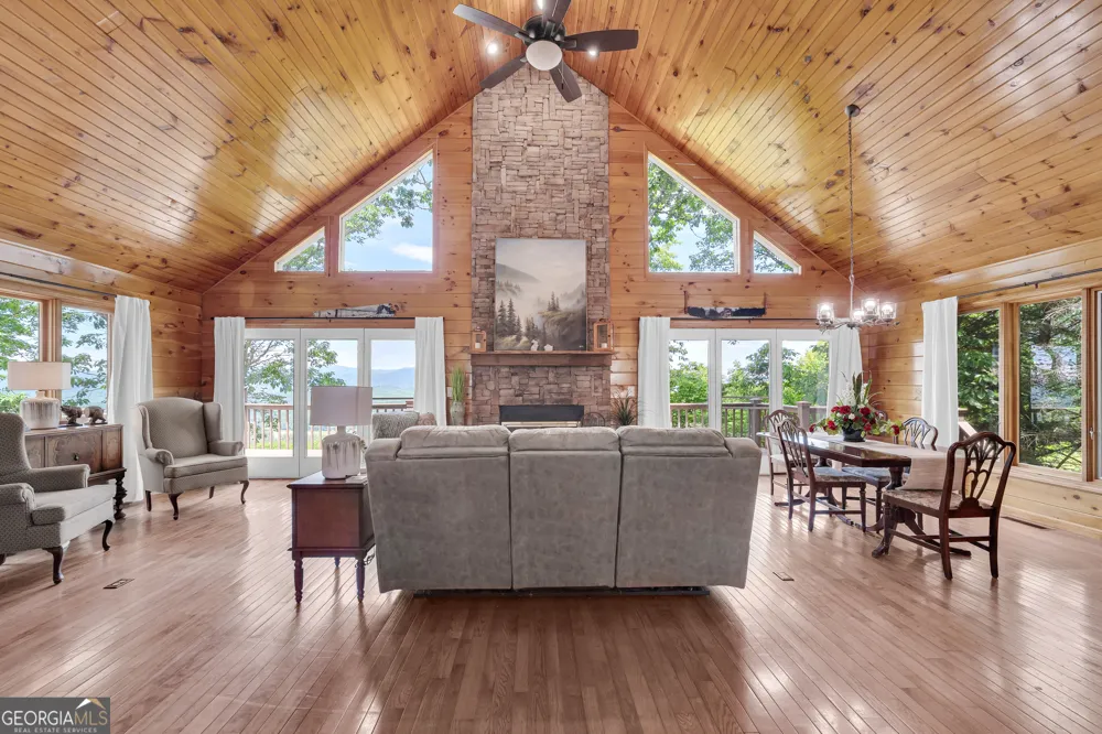 801 Starlight DR Sautee Nacoochee, GA 30571