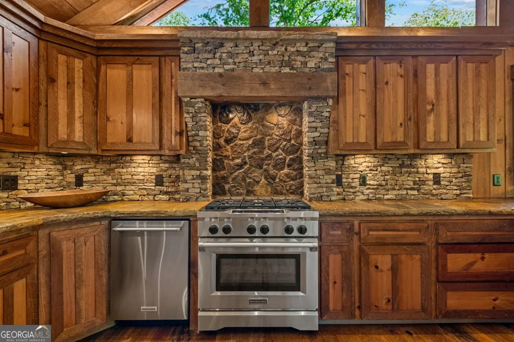 2100 Big Creek RD Cherry Log, GA 30522