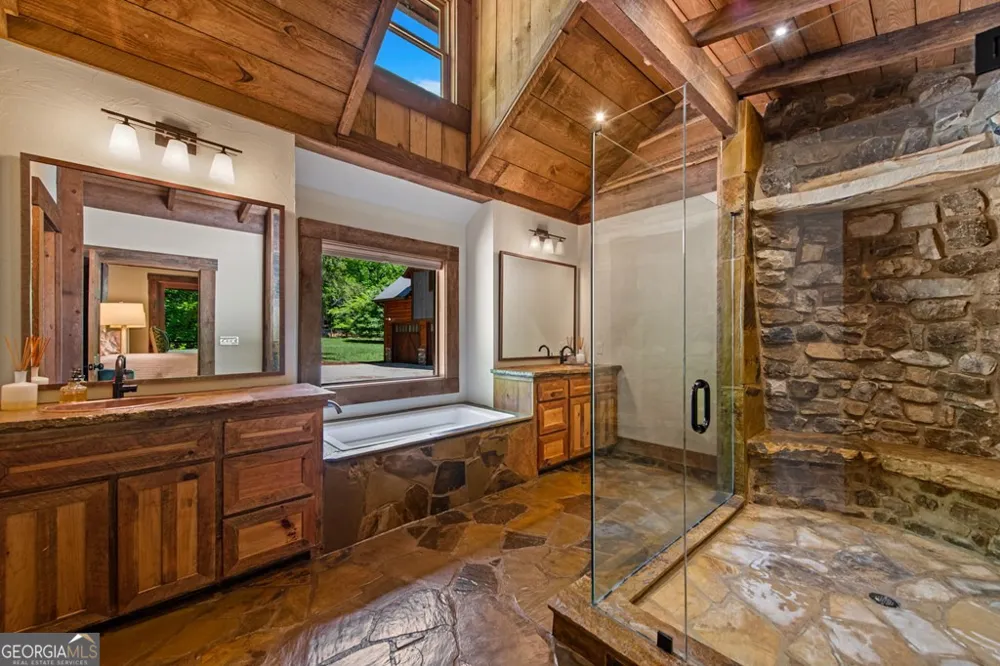 2100 Big Creek RD Cherry Log, GA 30522