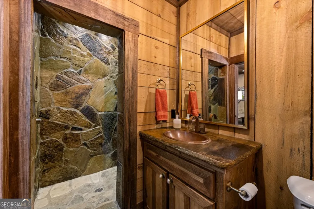 2100 Big Creek RD Cherry Log, GA 30522