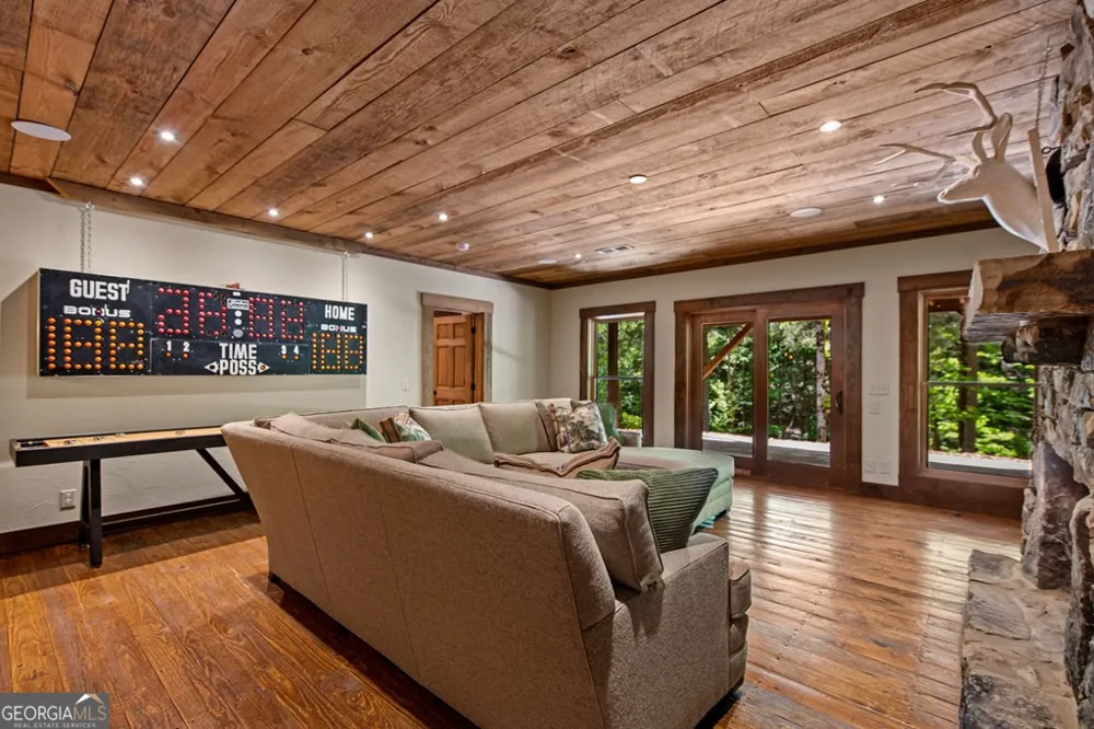 2100 Big Creek RD Cherry Log, GA 30522