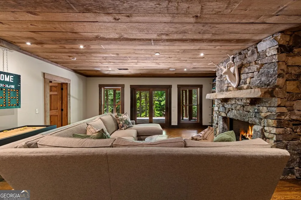 2100 Big Creek RD Cherry Log, GA 30522