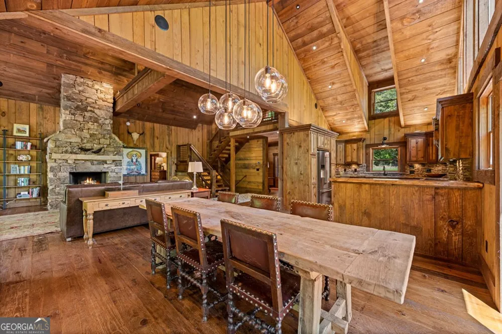 2100 Big Creek RD Cherry Log, GA 30522