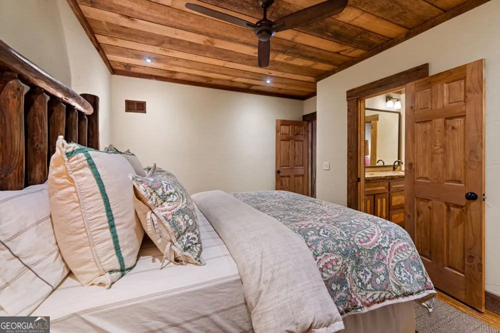 2100 Big Creek RD Cherry Log, GA 30522