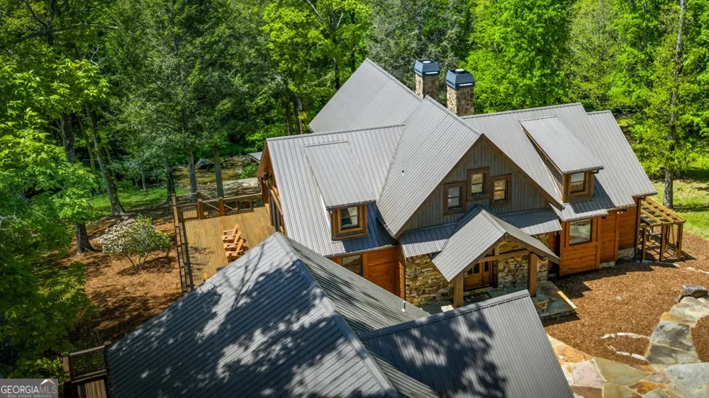 2100 Big Creek RD Cherry Log, GA 30522
