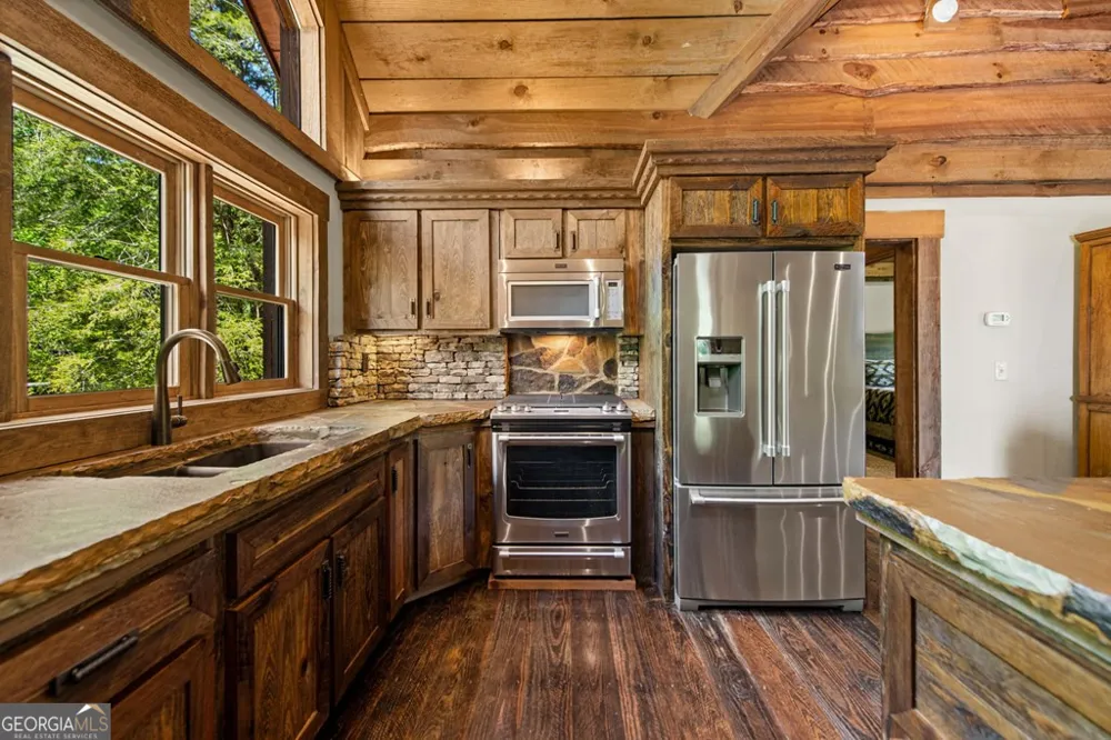 2100 Big Creek RD Cherry Log, GA 30522