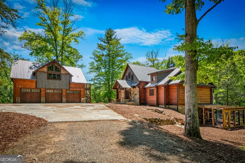 2100 Big Creek RD Cherry Log, GA 30522