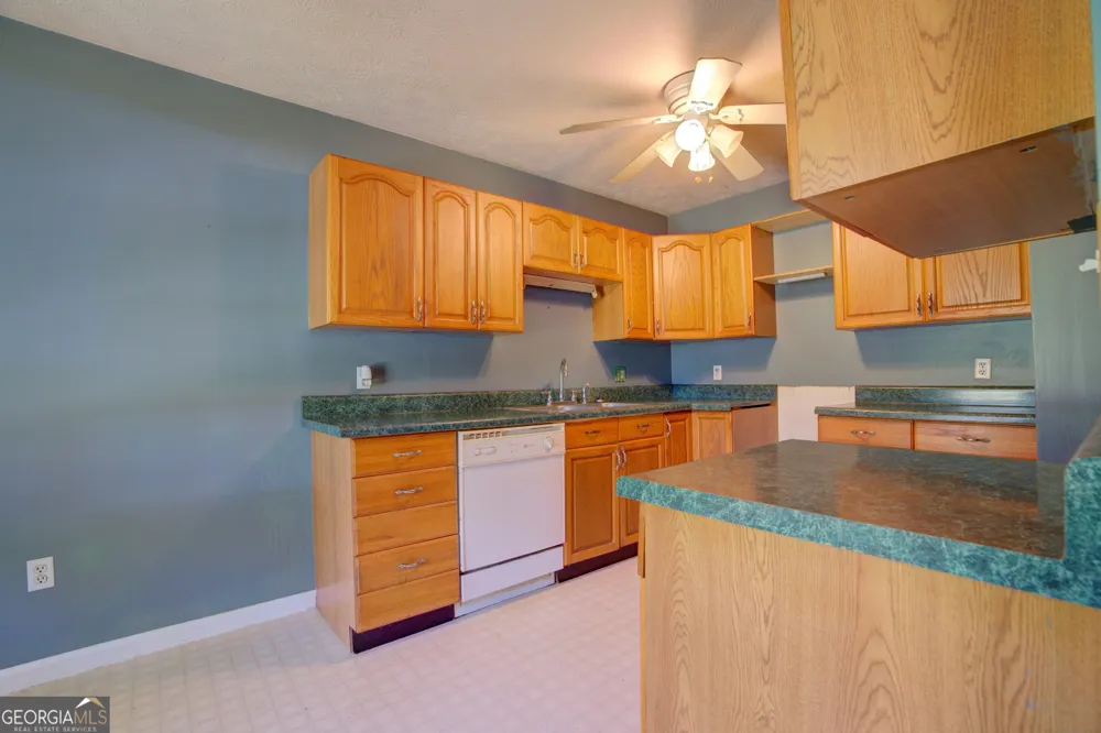 5854 Cedartown HWY SW Lindale, GA 30147