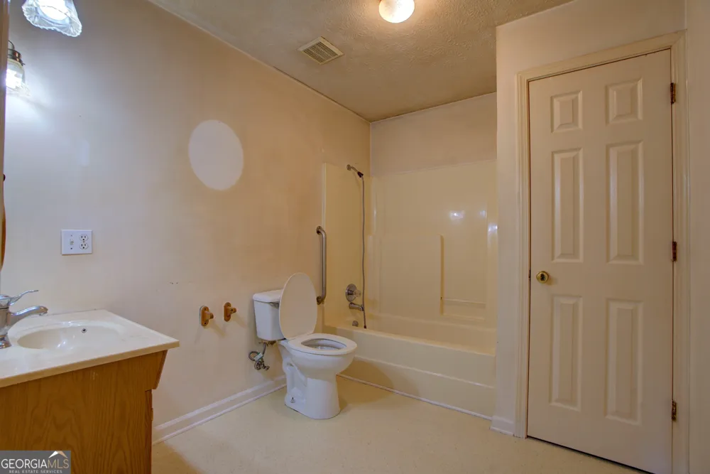 5854 Cedartown HWY SW Lindale, GA 30147