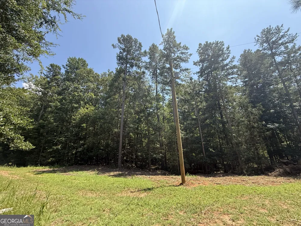 2128 Amberly RD Elberton, GA 30635