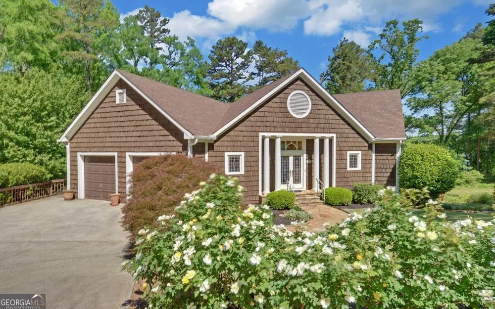 1700 Harbor Light Marina RD Lavonia, GA 30553