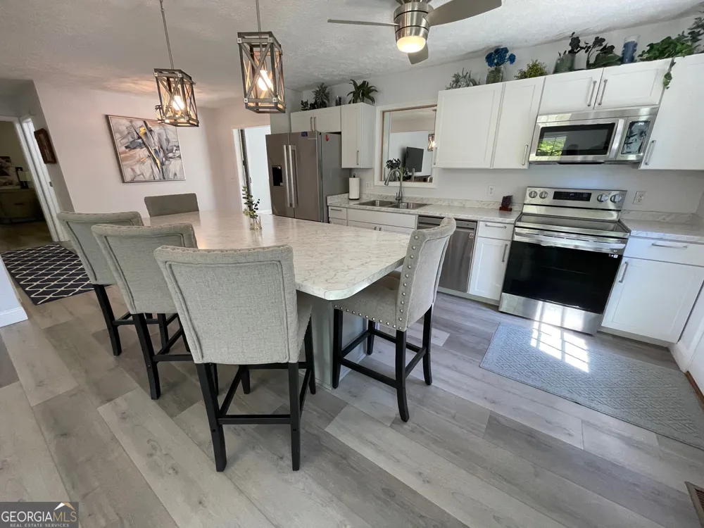 620 S Hogan DR Westminster, SC 29693