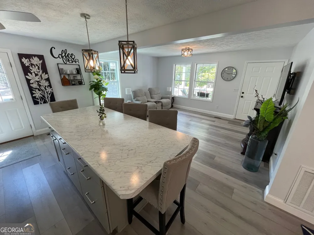 620 S Hogan DR Westminster, SC 29693