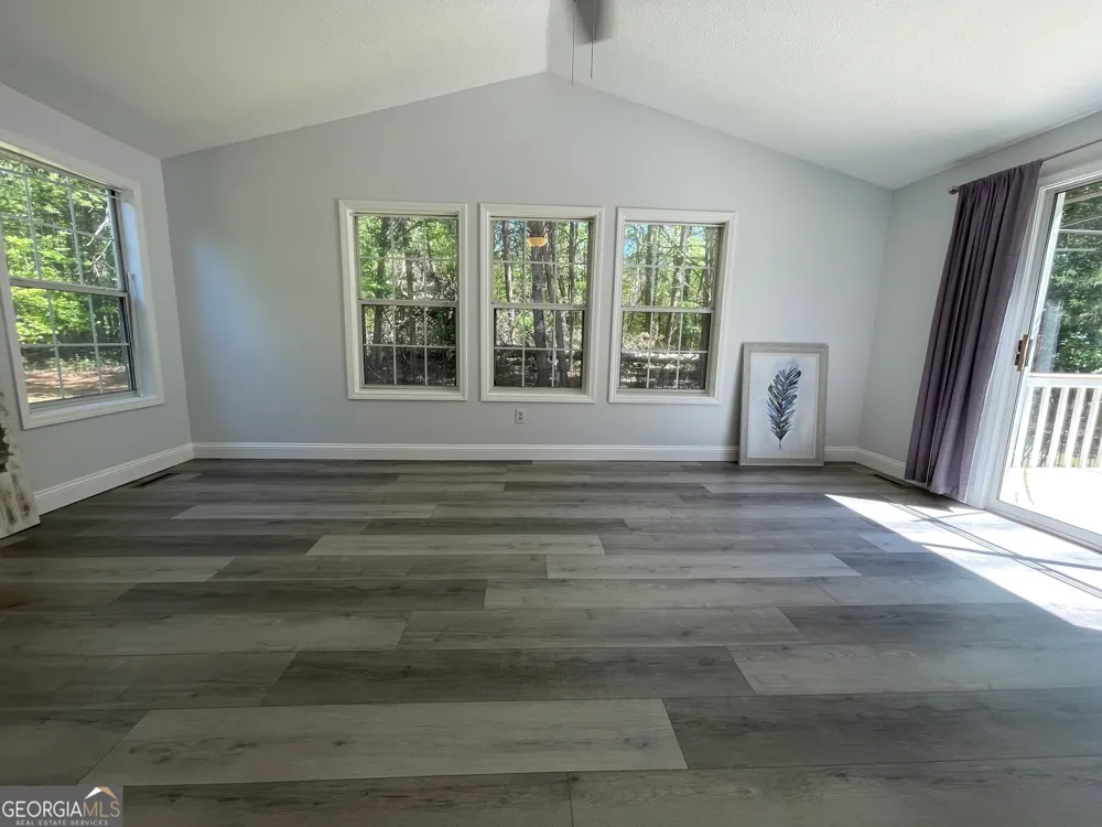 620 S Hogan DR Westminster, SC 29693