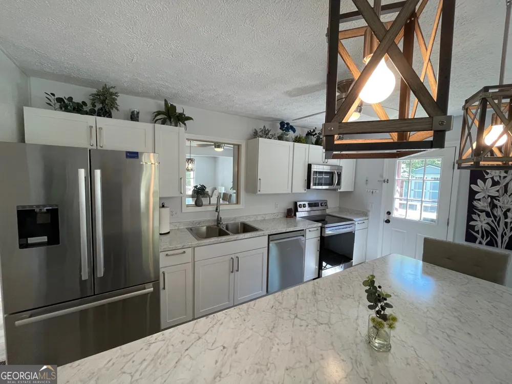 620 S Hogan DR Westminster, SC 29693