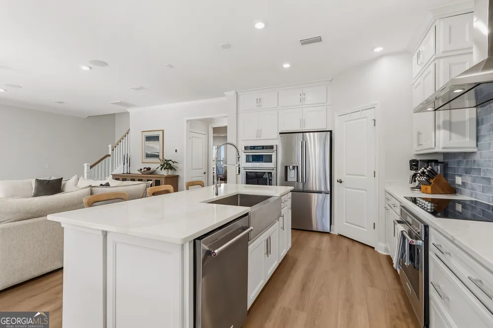 109 Sandy Bend DR Richmond Hill, GA 31324