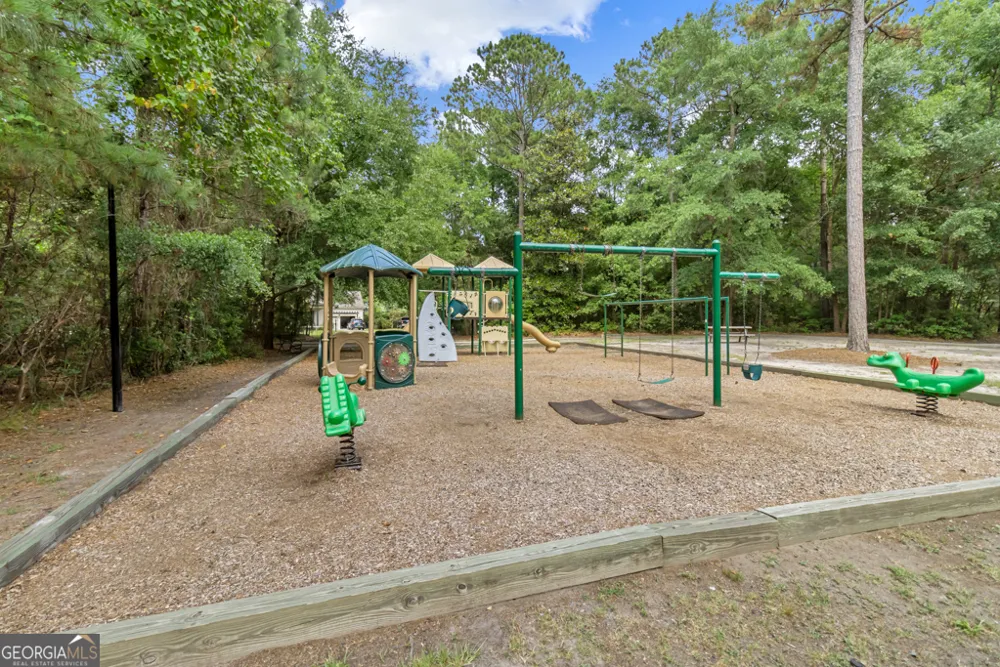 109 Sandy Bend DR Richmond Hill, GA 31324