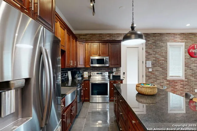 609 Sturgeon San Marcos, TX 78666