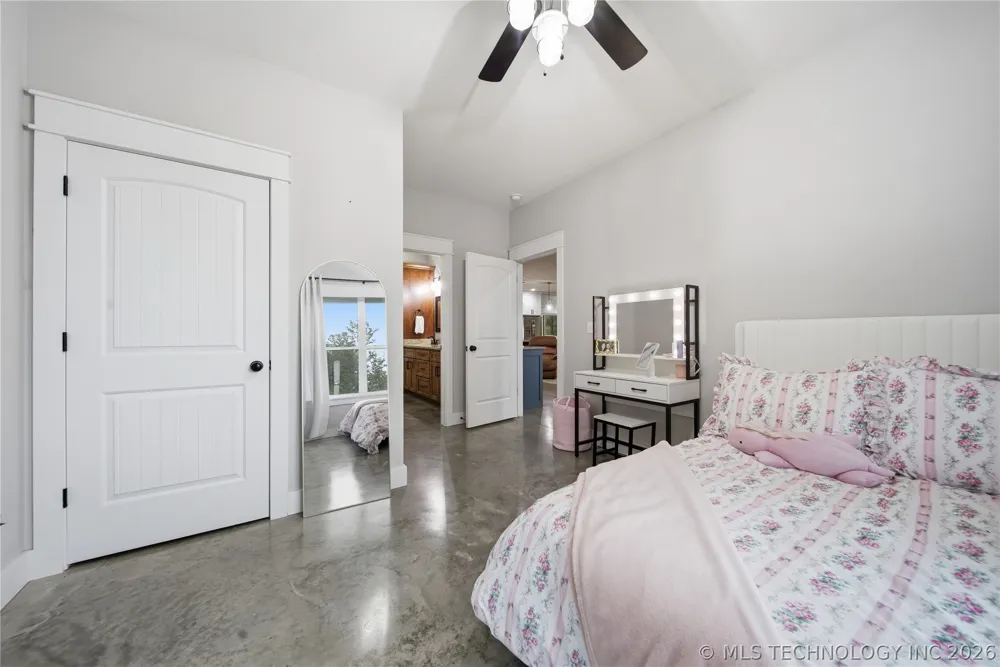 32295 S 4220 ROAD Inola, OK 74036