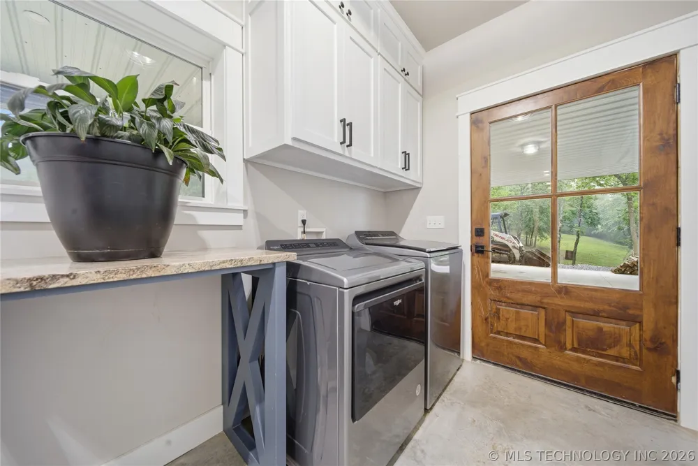 32295 S 4220 ROAD Inola, OK 74036