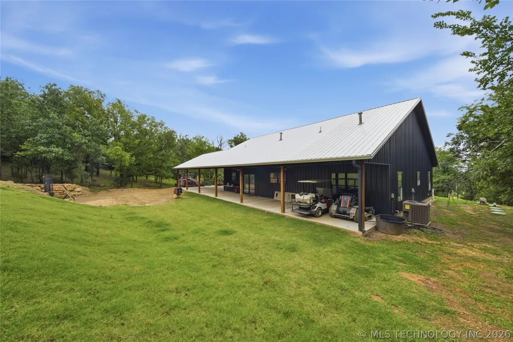 32295 S 4220 ROAD Inola, OK 74036