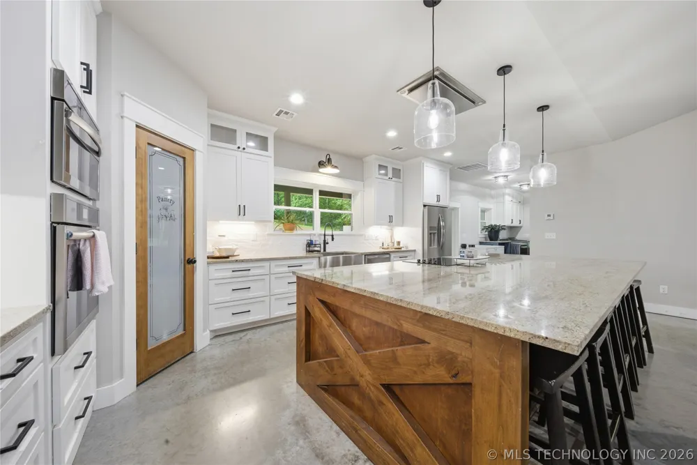 32295 S 4220 ROAD Inola, OK 74036