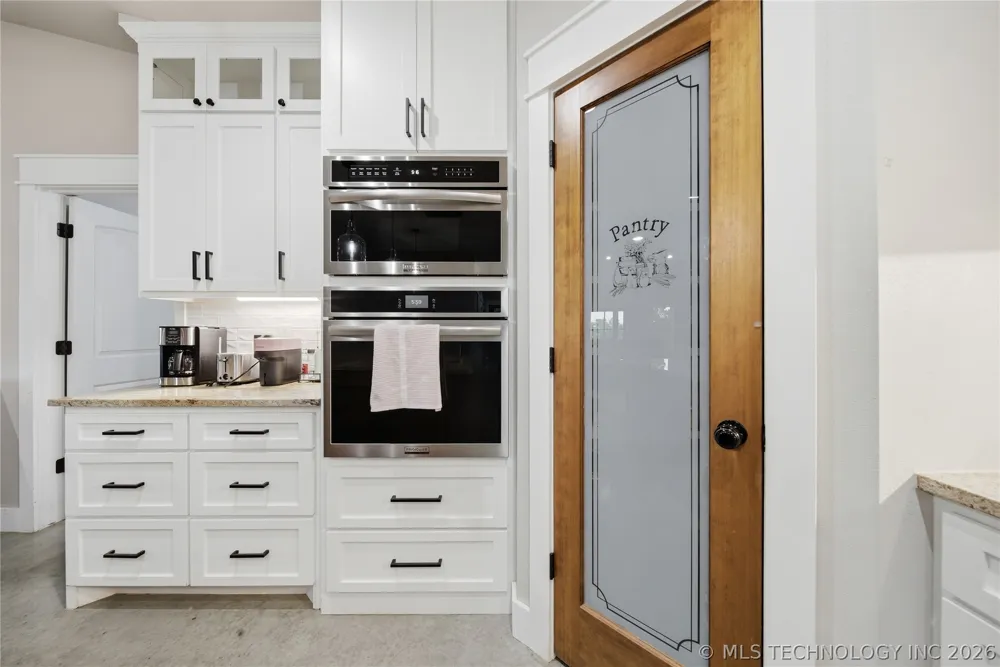 32295 S 4220 ROAD Inola, OK 74036