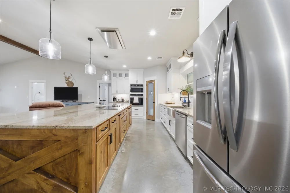 32295 S 4220 ROAD Inola, OK 74036