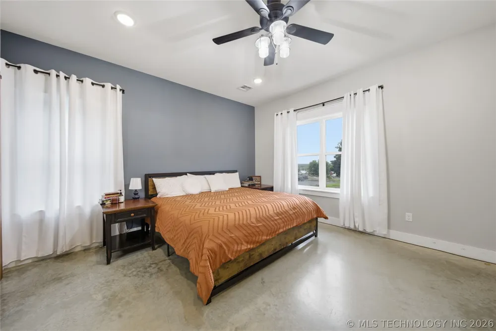 32295 S 4220 ROAD Inola, OK 74036