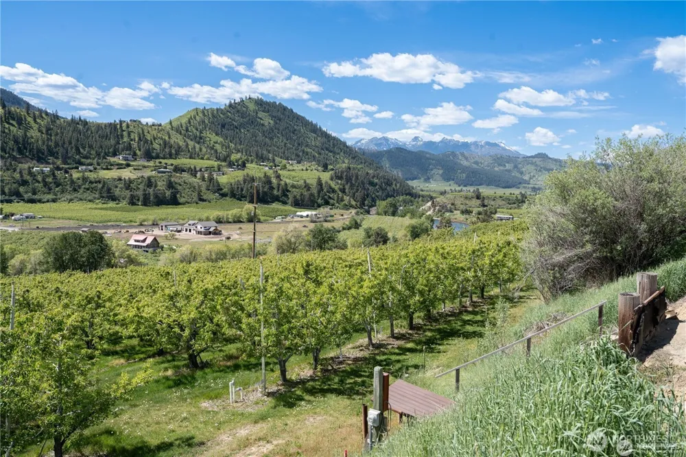 2 Sunburst Lane Cashmere, WA 98815