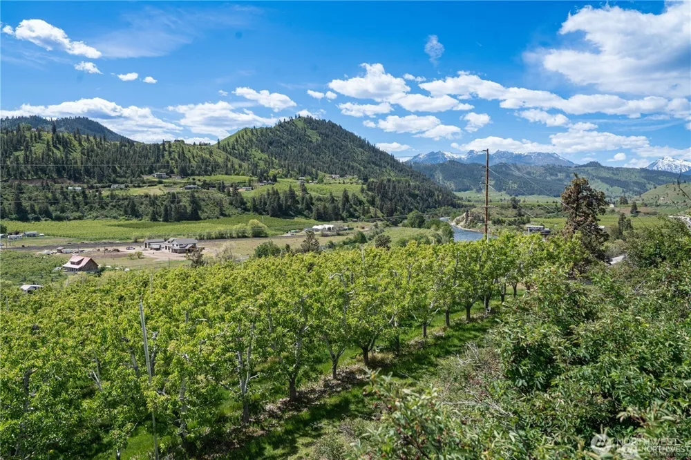 2 Sunburst Lane Cashmere, WA 98815