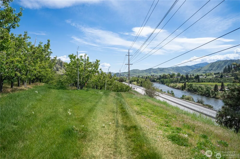 2 Sunburst Lane Cashmere, WA 98815